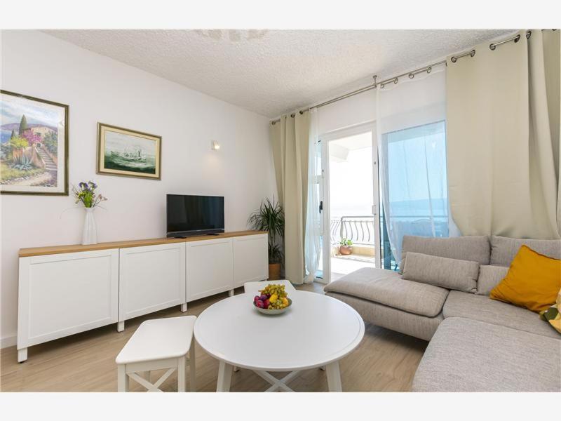 Apartments Iva Omis Bilik gambar